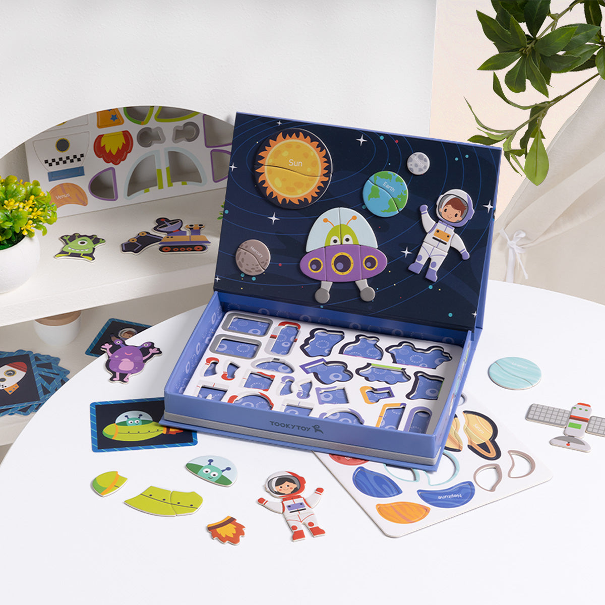 Magnetic Box - Space---TK674